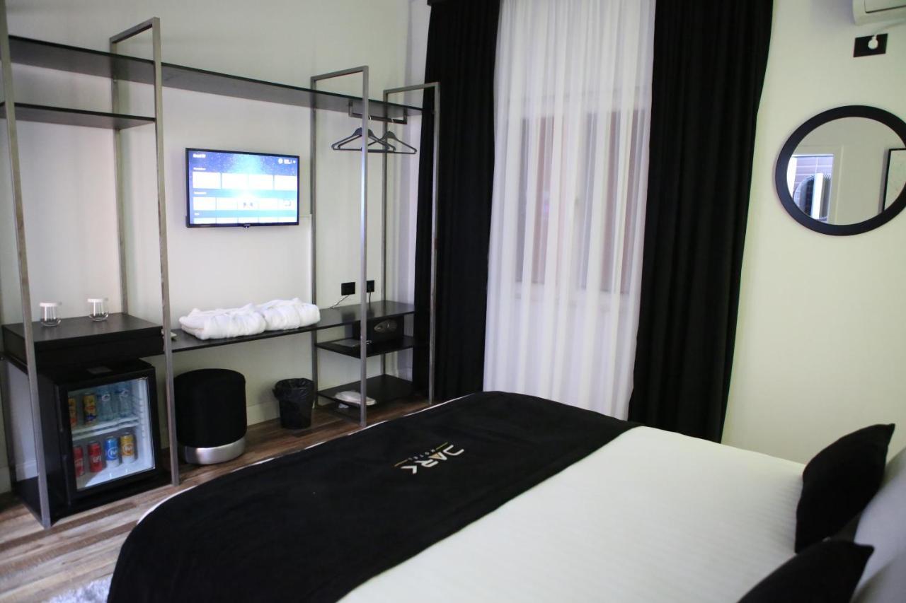 Dark Boutique Hotel Shkoze Zewnętrze zdjęcie