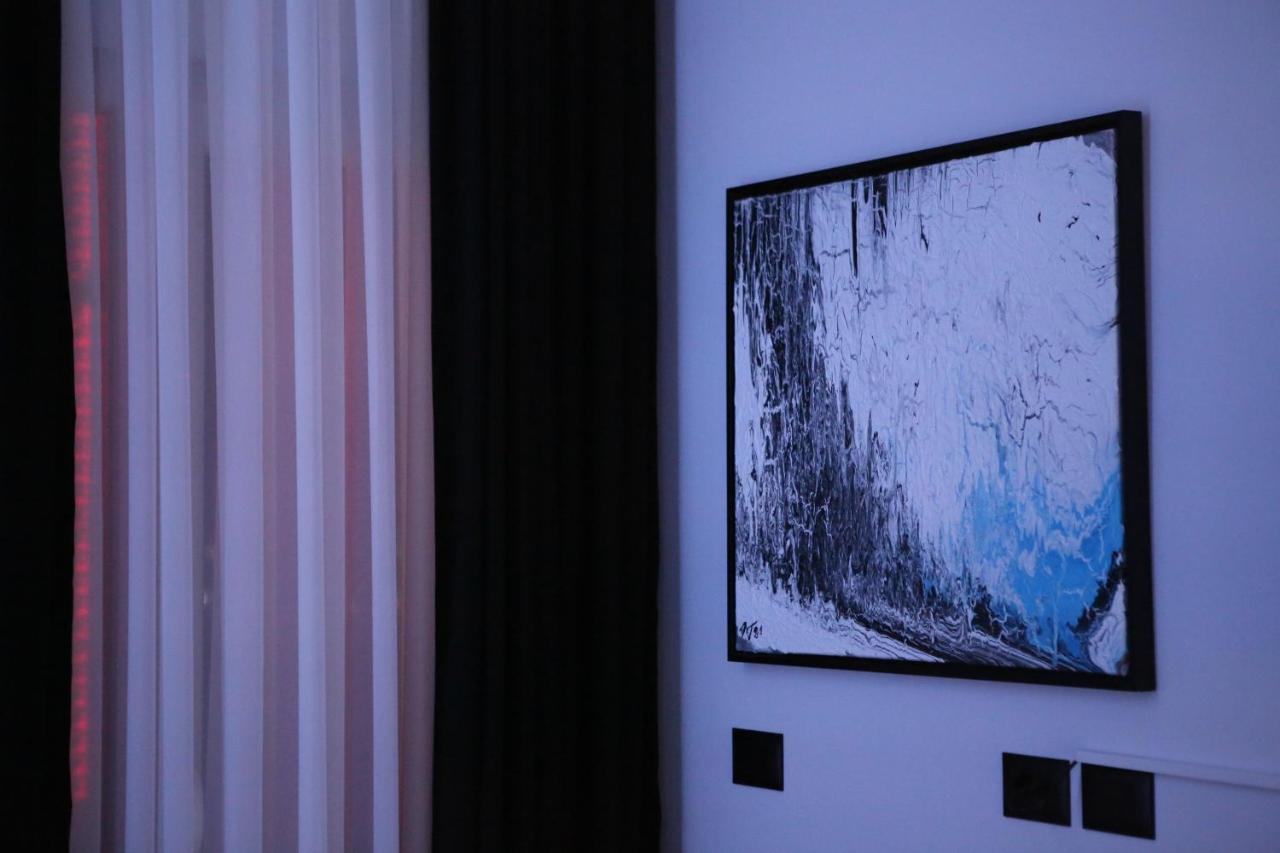Dark Boutique Hotel Shkoze Zewnętrze zdjęcie