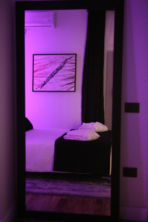 Dark Boutique Hotel Shkoze Zewnętrze zdjęcie