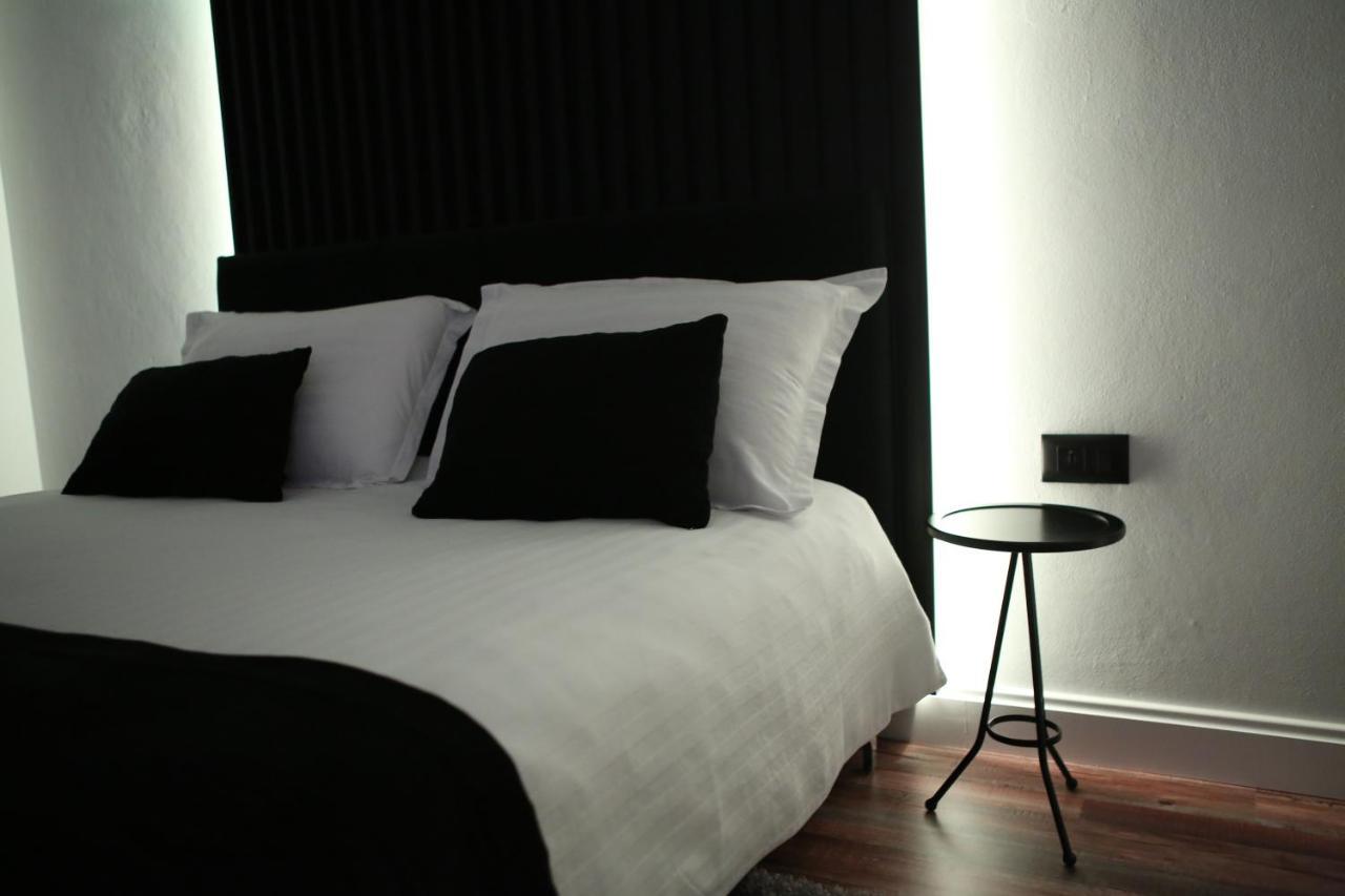 Dark Boutique Hotel Shkoze Zewnętrze zdjęcie