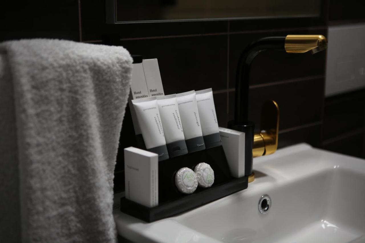 Dark Boutique Hotel Shkoze Zewnętrze zdjęcie