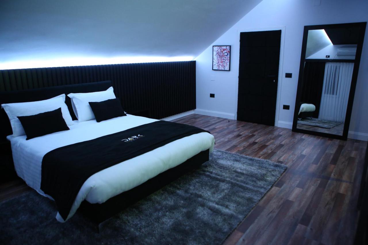 Dark Boutique Hotel Tirana Zewnętrze zdjęcie