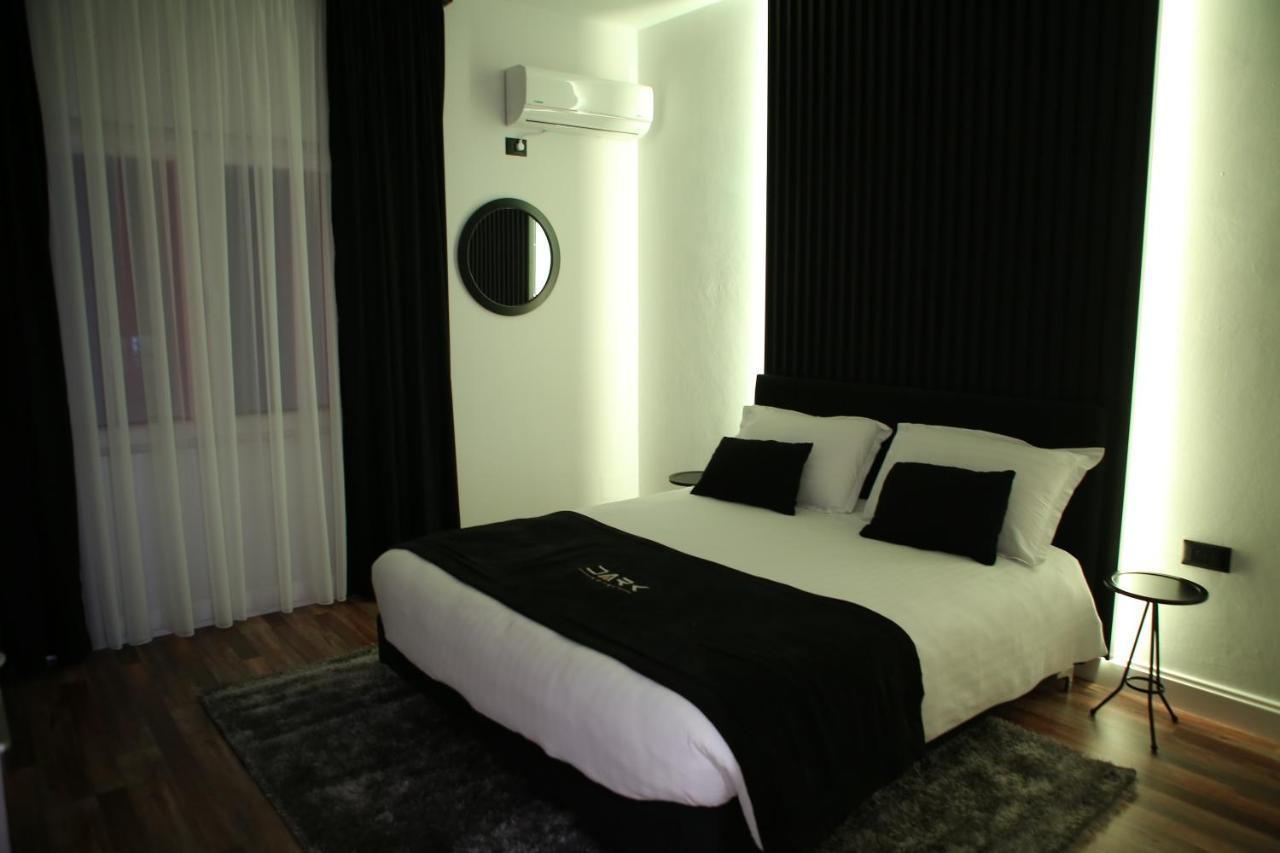 Dark Boutique Hotel Tirana Zewnętrze zdjęcie