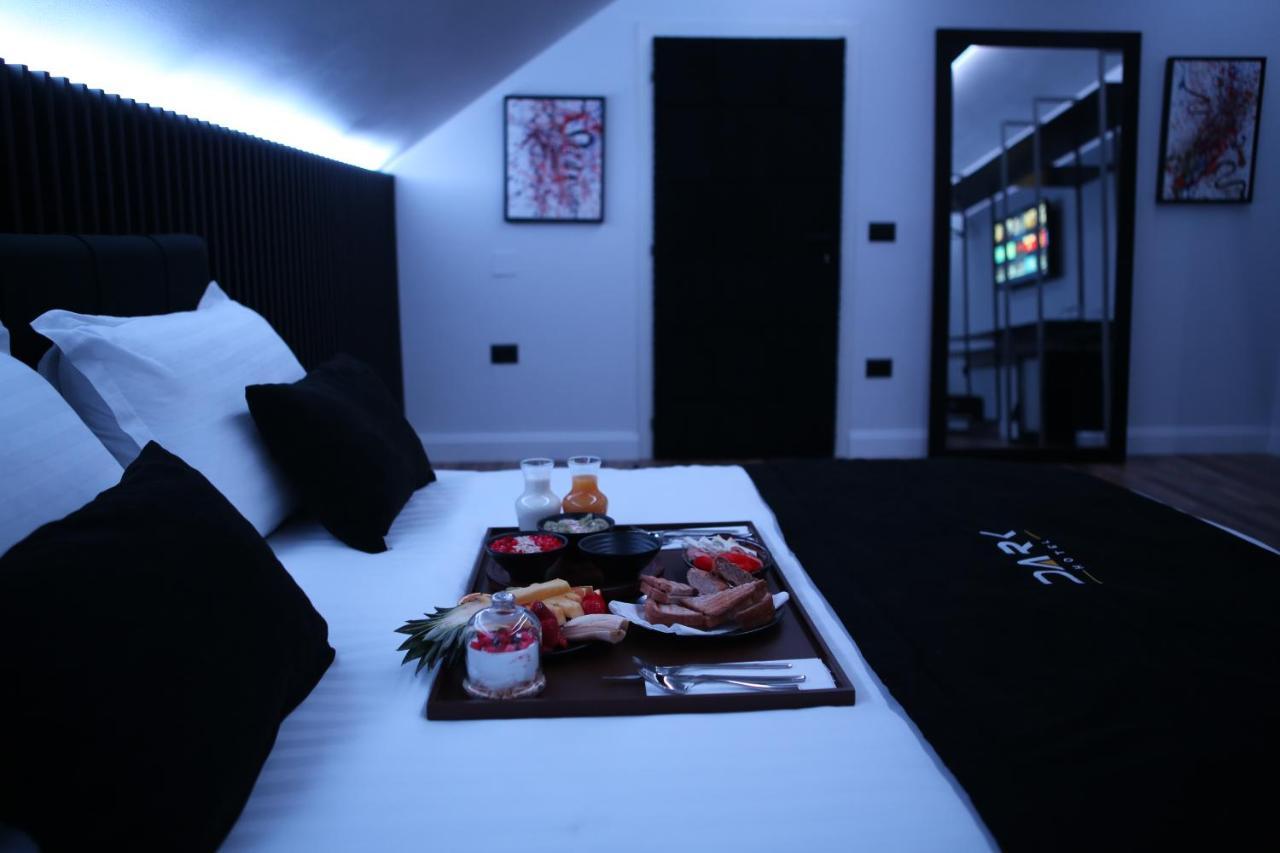 Dark Boutique Hotel Tirana Zewnętrze zdjęcie